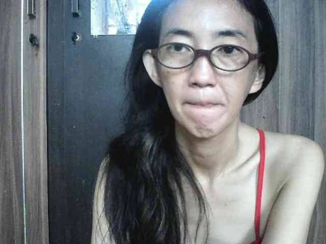 bee077 Live Webcam on BongaCams