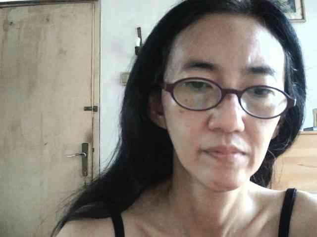 bee077 Live Webcam on {site_name}