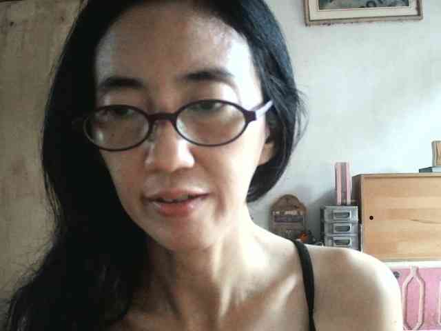 bee077 Live Webcam on {site_name}