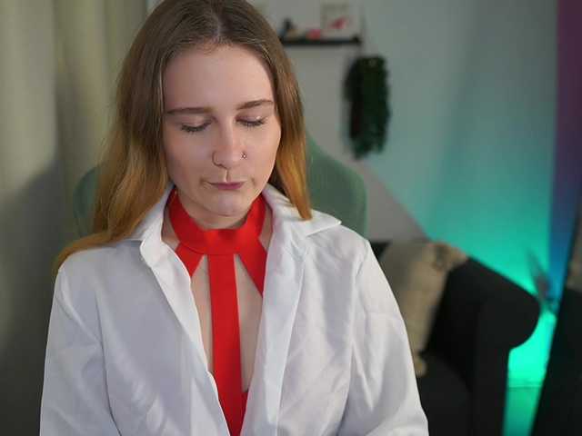 glossybabe's BongaCams show and profile