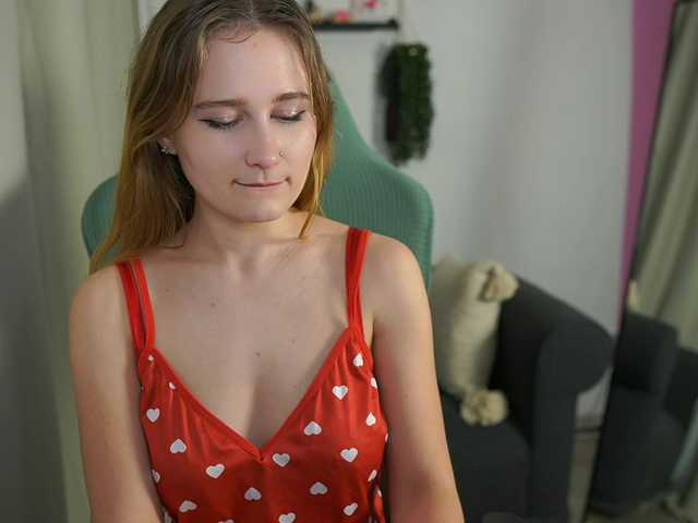 glossybabe's BongaCams show and profile