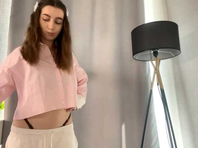 DeberaWarsham's BongaCams show and profile