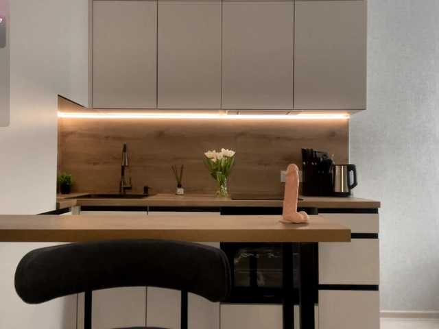 DeberaWarsham's BongaCams show and profile