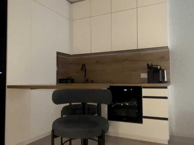 DeberaWarsham's BongaCams show and profile