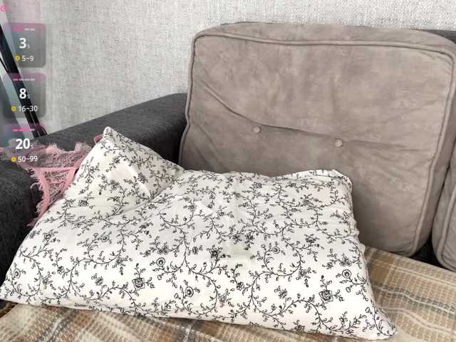 DeberaWarsham's BongaCams show and profile