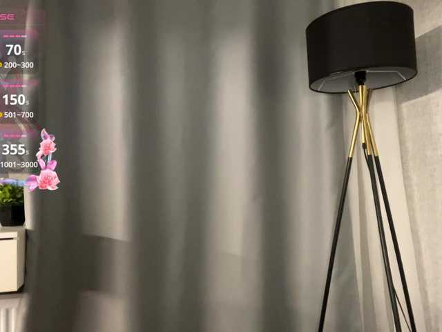 DeberaWarsham's BongaCams show and profile