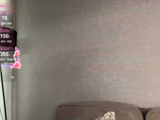 DeberaWarsham's BongaCams show and profile