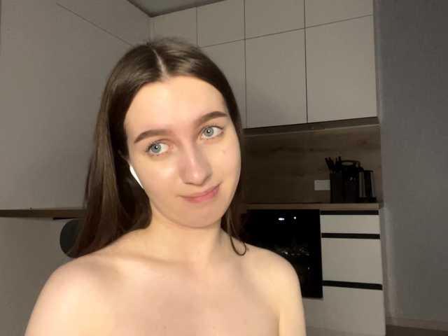 DeberaWarsham's BongaCams show and profile