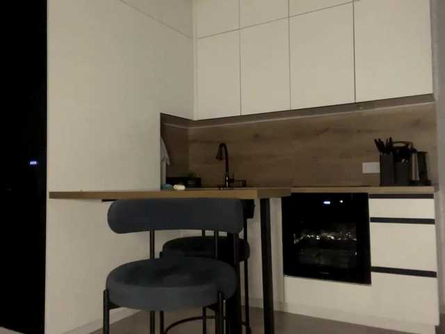 DeberaWarsham's BongaCams show and profile