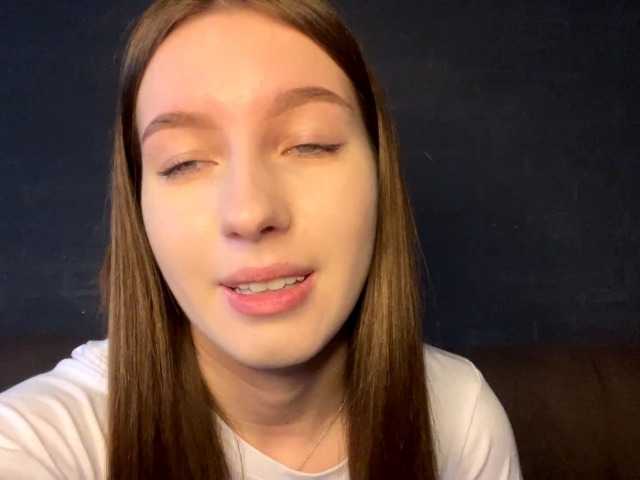 DeberaWarsham from BongaCams