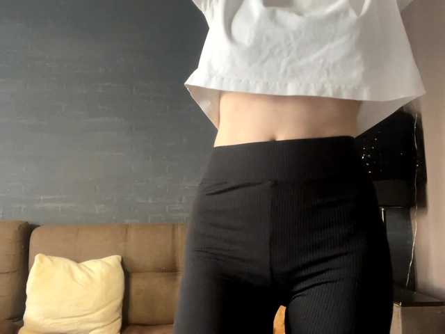 DeberaWarsham – webcam model profile photo