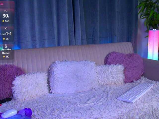 JadeNoa's BongaCams show and profile