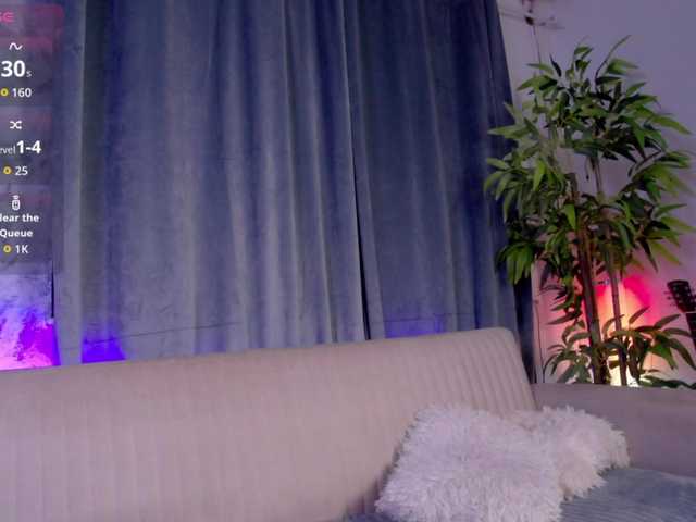 JadeNoa's BongaCams show and profile