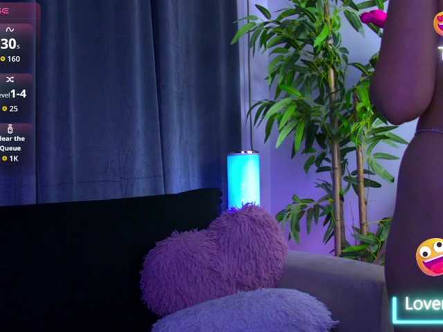 JadeNoa's BongaCams show and profile