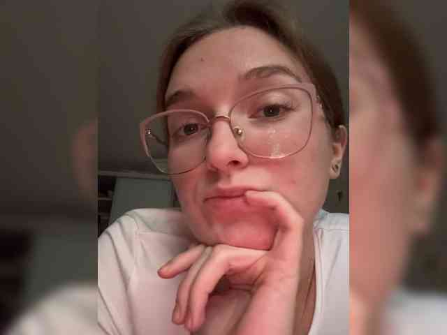 Bellatrisssaaa webcam