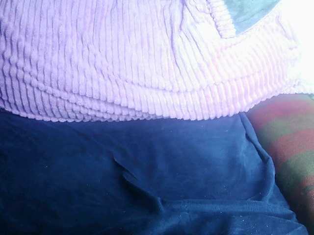  Petite-200 chat room