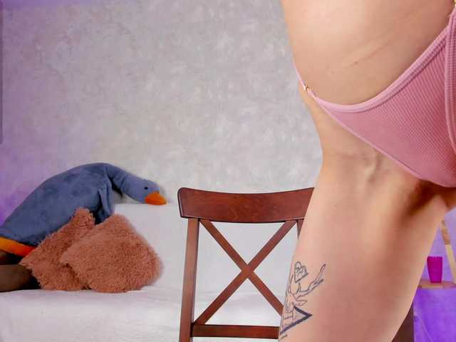 emmisun from BongaCams is Freechat