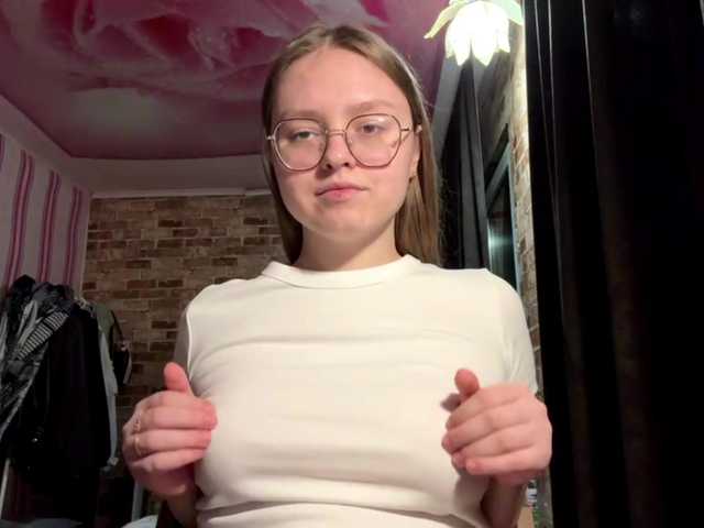  CelinaMacguire chat room