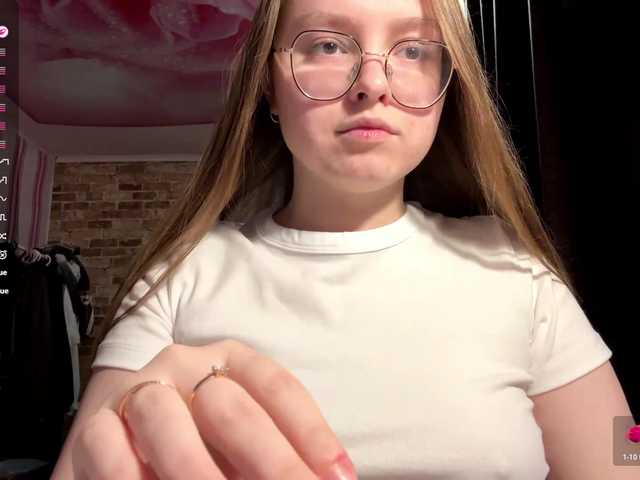  CelinaMacguire chat room