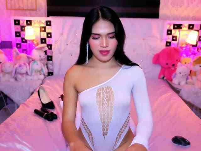 FantasiaBlooms Live Webcam on BongaCams