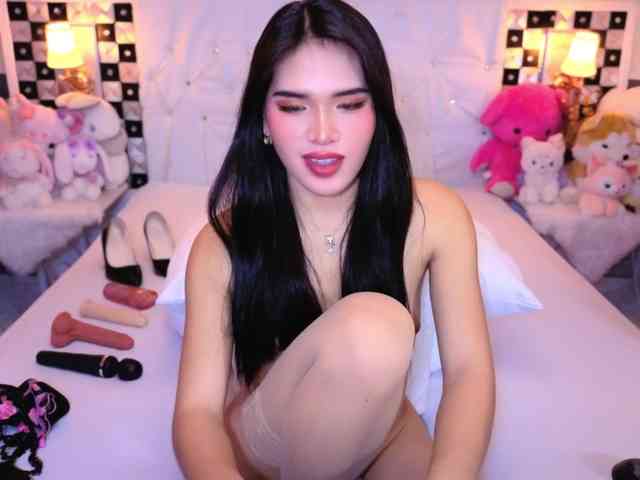 FantasiaBlooms Live Webcam on BongaCams