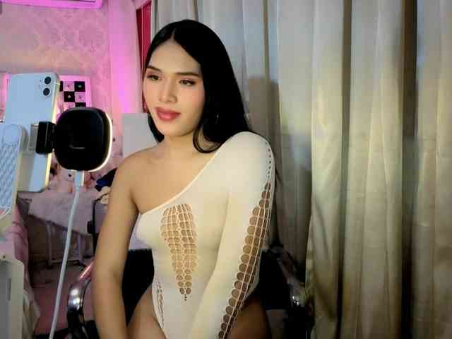 FantasiaBlooms Live Webcam on BongaCams