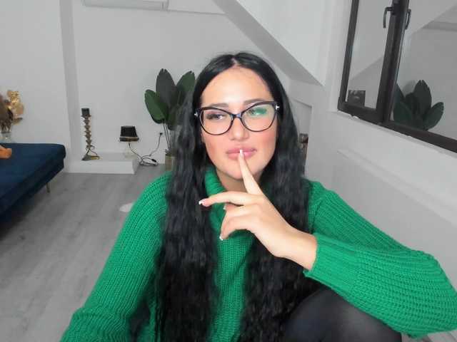 AnyaEvy's BongaCams show and profile