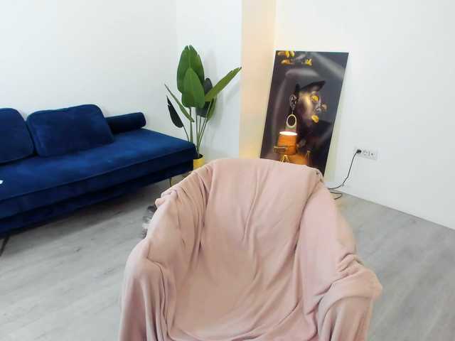 AnyaEvy's BongaCams show and profile