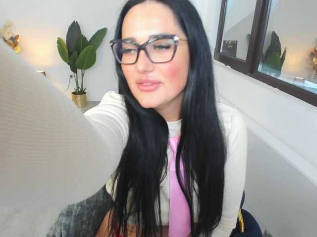 AnyaEvy's BongaCams show and profile