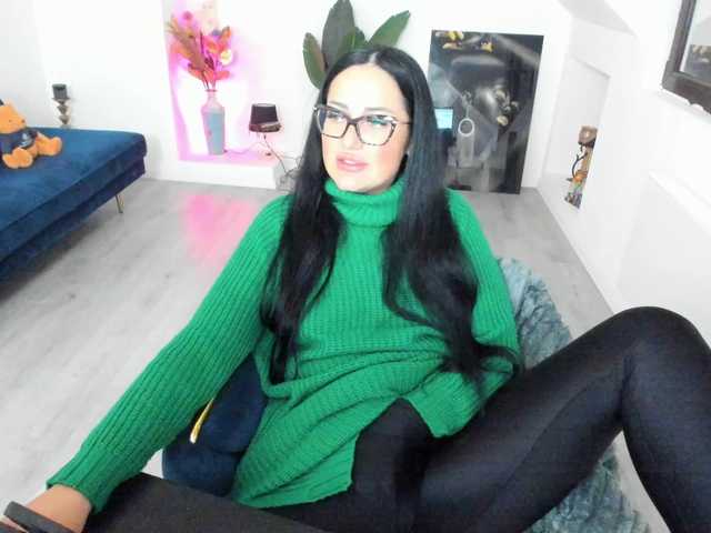 AnyaEvy's BongaCams show and profile