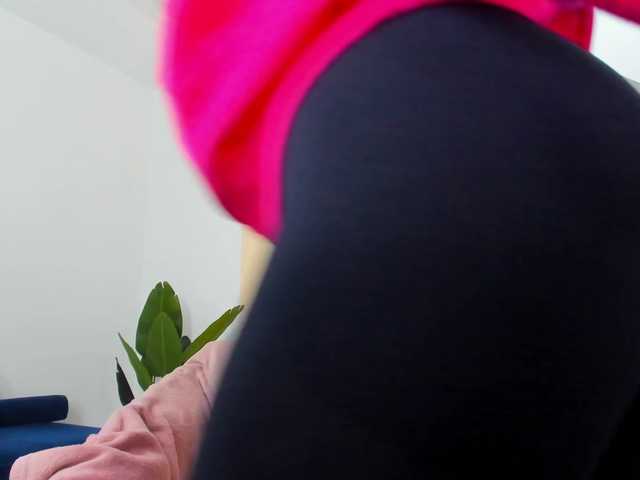 AnyaEvy's BongaCams show and profile