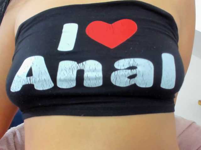 AnyaEvy's BongaCams show and profile