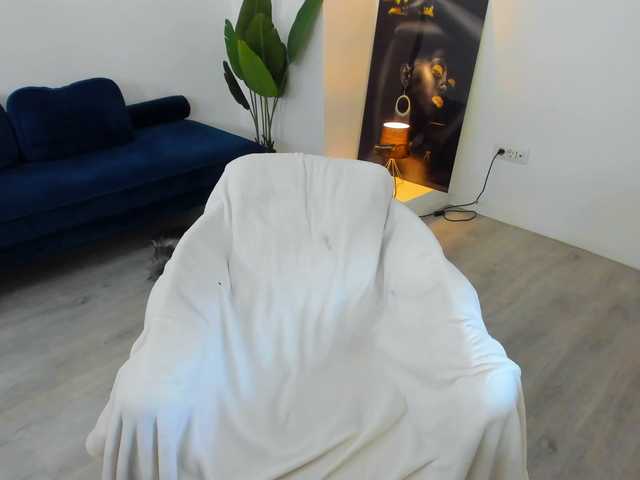 AnyaEvy's BongaCams show and profile