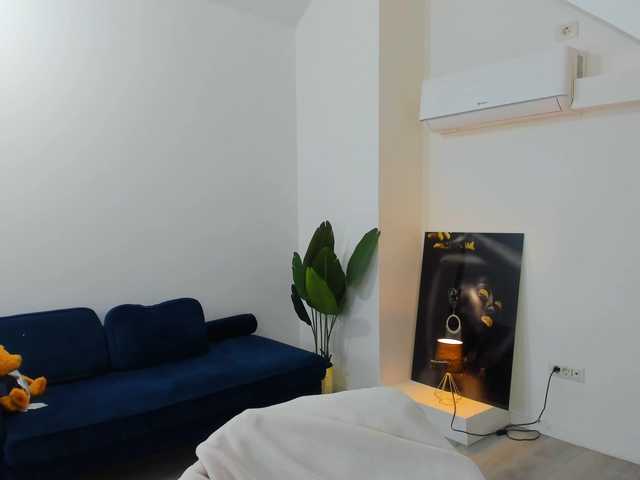 AnyaEvy's BongaCams show and profile