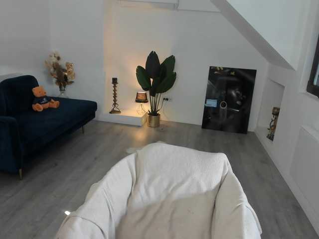 AnyaEvy's BongaCams show and profile