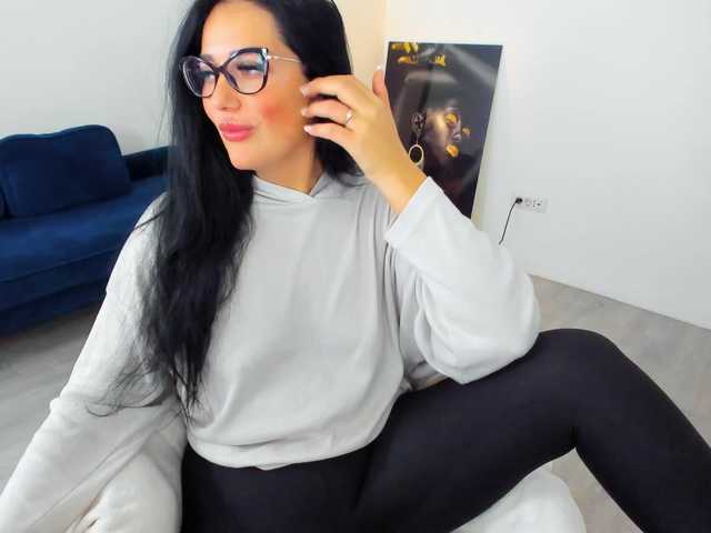 AnyaEvy's BongaCams show and profile