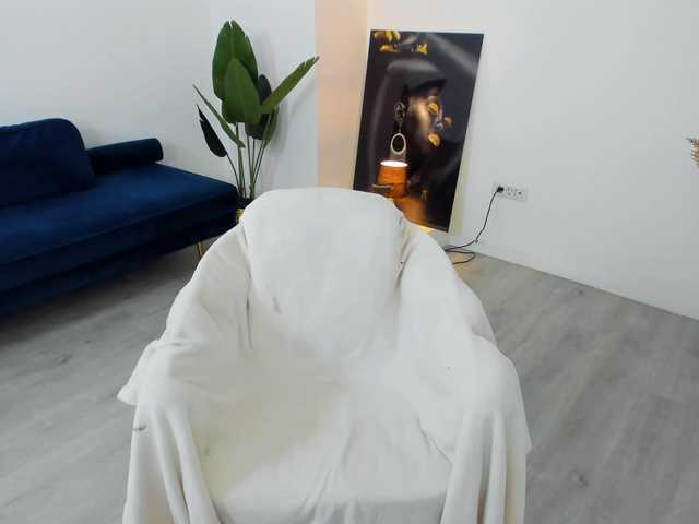 AnyaEvy's BongaCams show and profile