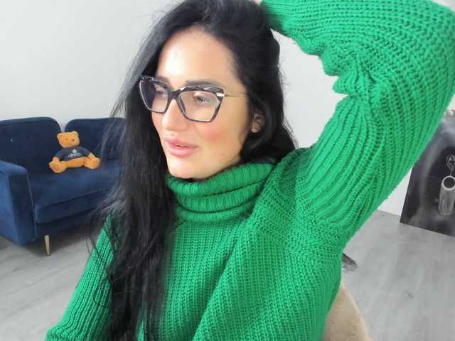 AnyaEvy's BongaCams show and profile