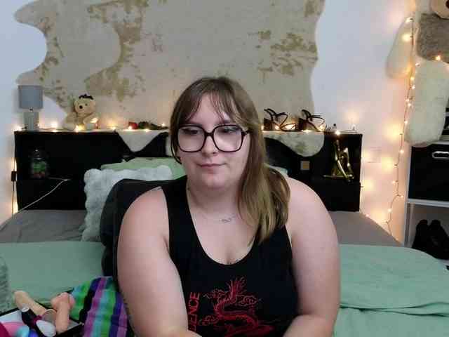 ElvinnaLaFrancai... Live Webcam on BongaCams