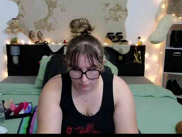 ElvinnaLaFrancaise webcam