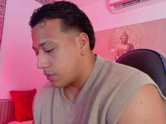 Tom-Muscle Tom-Muscle