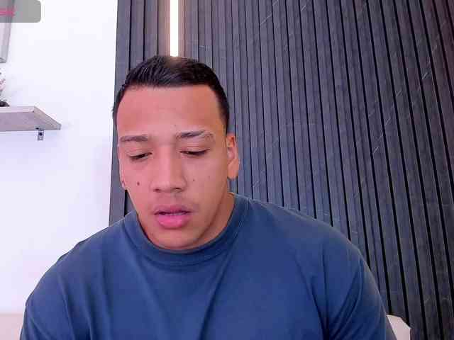 Tom-Muscle Tom-Muscle