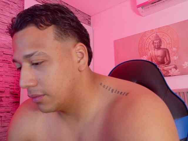 Tom-Muscle Tom-Muscle