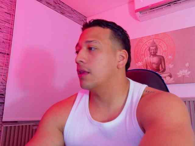 Tom-Muscle Tom-Muscle