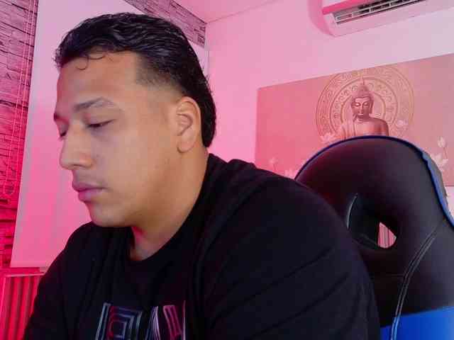 Tom-Muscle Tom-Muscle