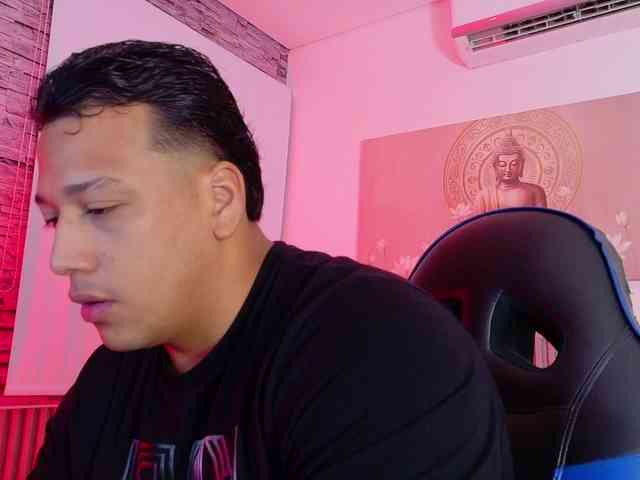 Tom-Muscle Tom-Muscle