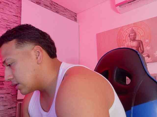 Tom-Muscle Tom-Muscle