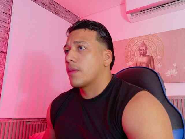 Tom-Muscle Tom-Muscle