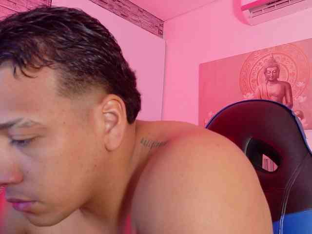 Tom-Muscle Tom-Muscle