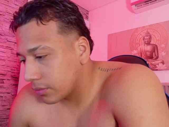 Tom-Muscle Tom-Muscle